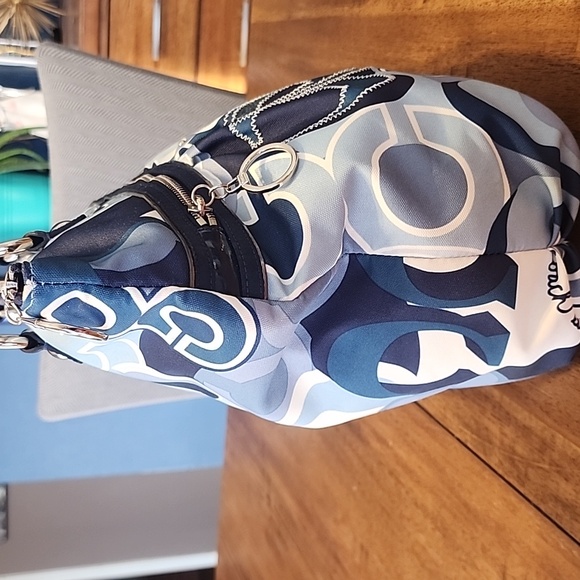 Coach Poppy Signature Blue Denim Zip Top Tote - Picture 4 of 16